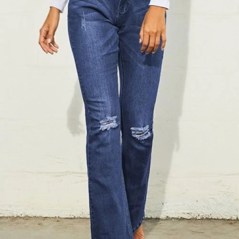 Groupie Ripped Knee Flare Jeans Dark Wash Size 26 - Picture 8 of 14